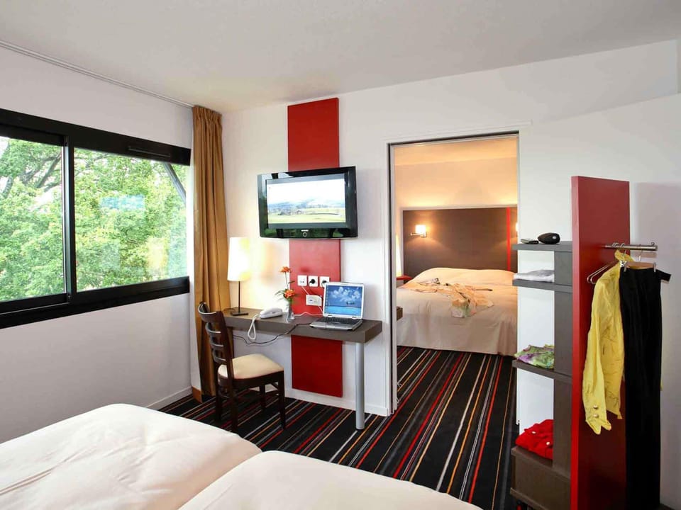 Standard Suite, 2 Double Beds, Connecting Rooms | In-room safe, desk, free WiFi