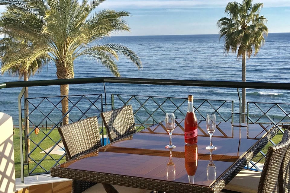 Sea view,Swimming pool