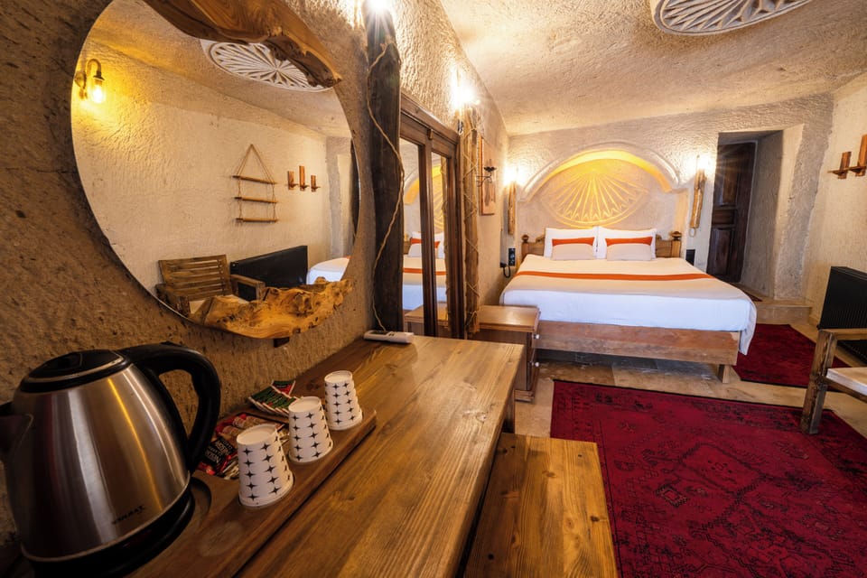 Deluxe Cave Suites | 6 bedrooms, Egyptian cotton sheets, premium bedding, down comforters