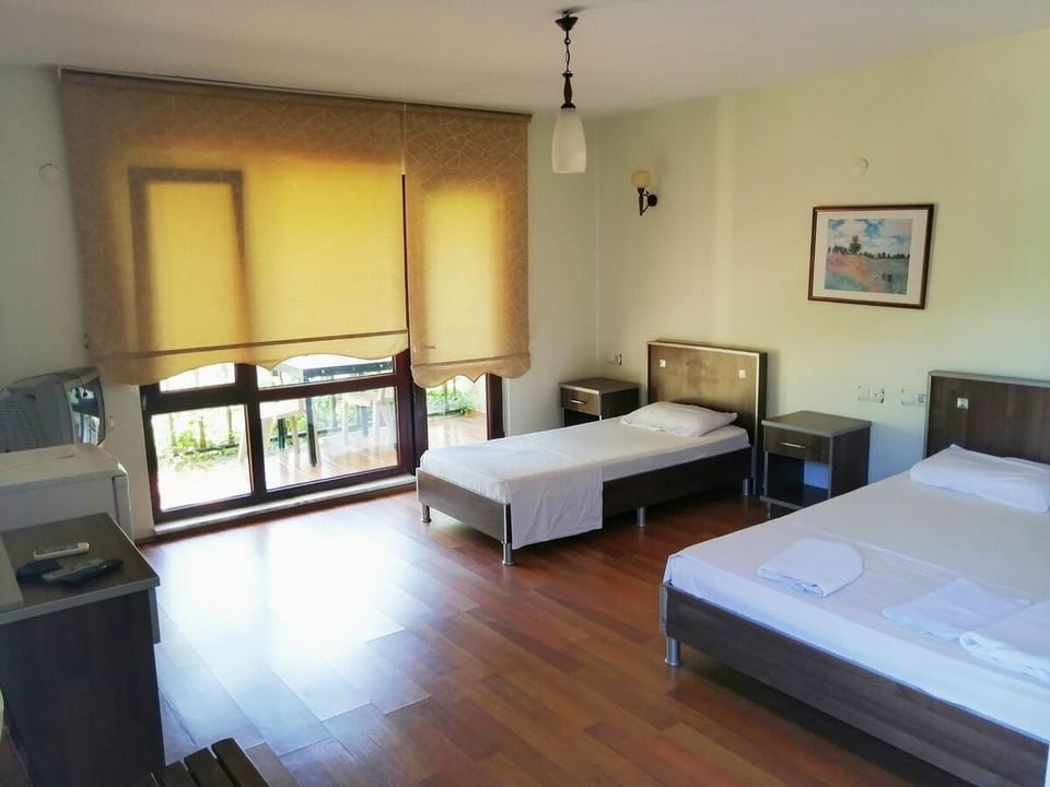 Minibar, bed sheets