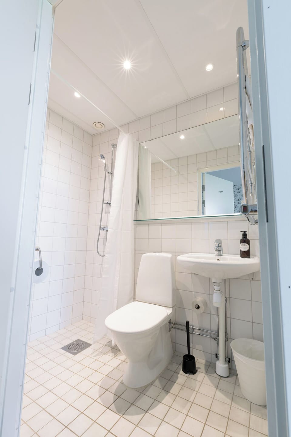 Classic Double Room | Bathroom | Hair dryer