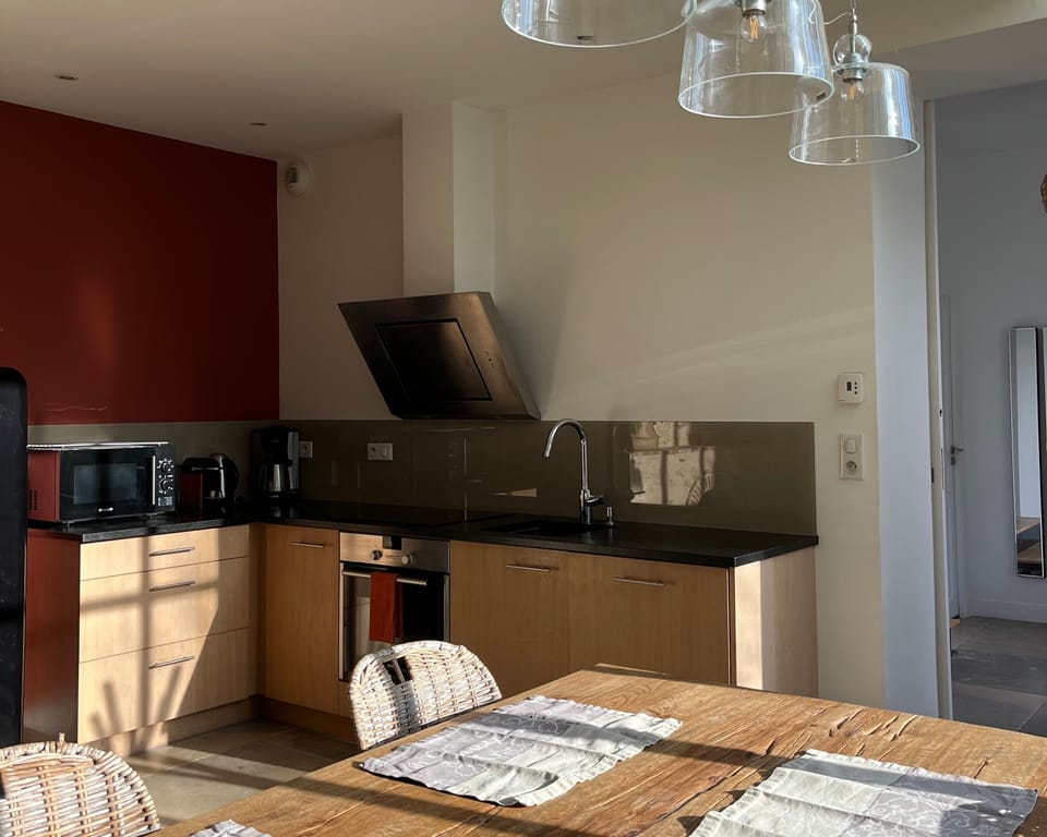 Family Suite (Annexe) | Private kitchen | Espresso maker, coffee/tea maker, electric kettle