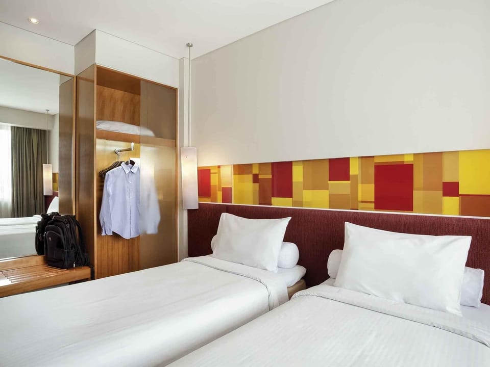 Standard Room, 2 Twin Beds | Minibar, in-room safe, desk, soundproofing