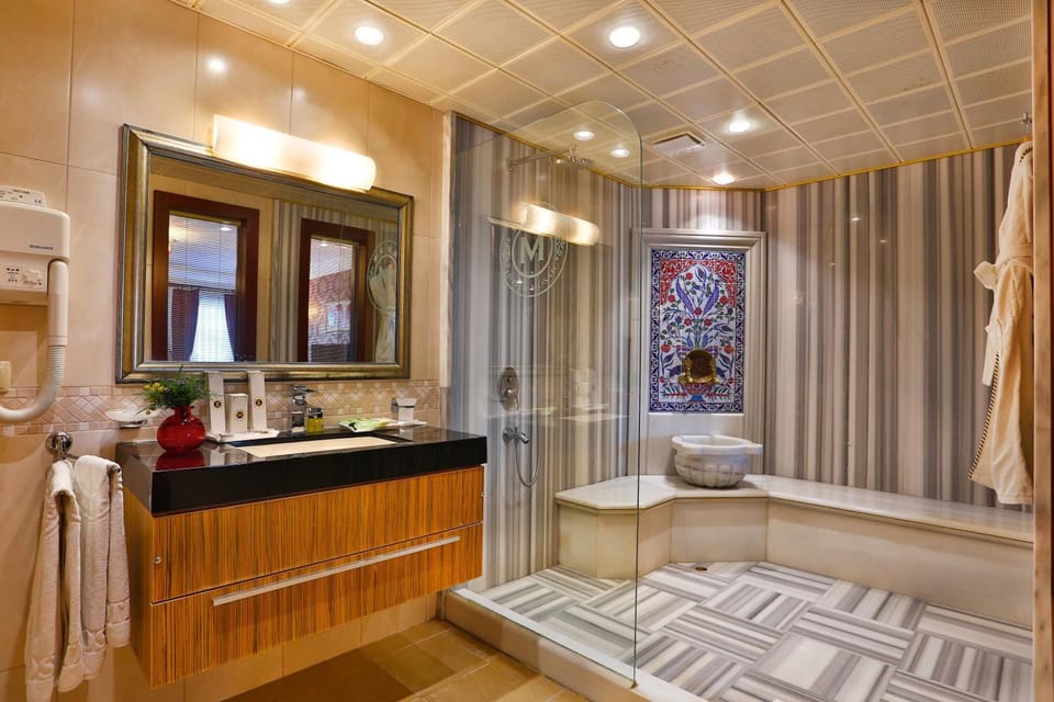 Sauna, hot tub, steam room, Turkish bath, body treatments