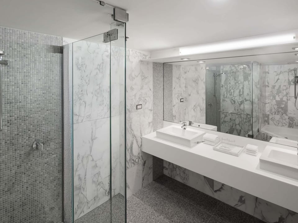 Presidential Suite, 1 King Bed | In-room safe, desk, iron/ironing board, free cribs/infant beds
