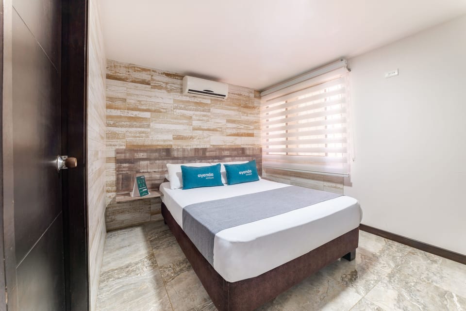Double Room | Hypo-allergenic bedding, in-room safe, desk, free WiFi
