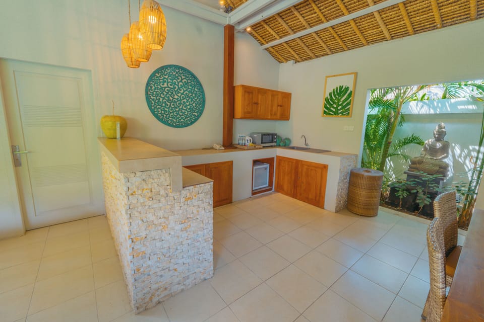 Villa, 2 Bedrooms | Private kitchenette | Dishwasher
