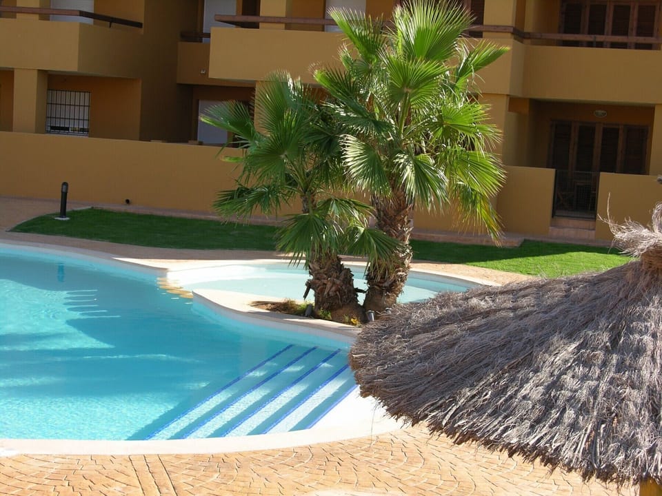 Albatros 3 complex with communal pool in center