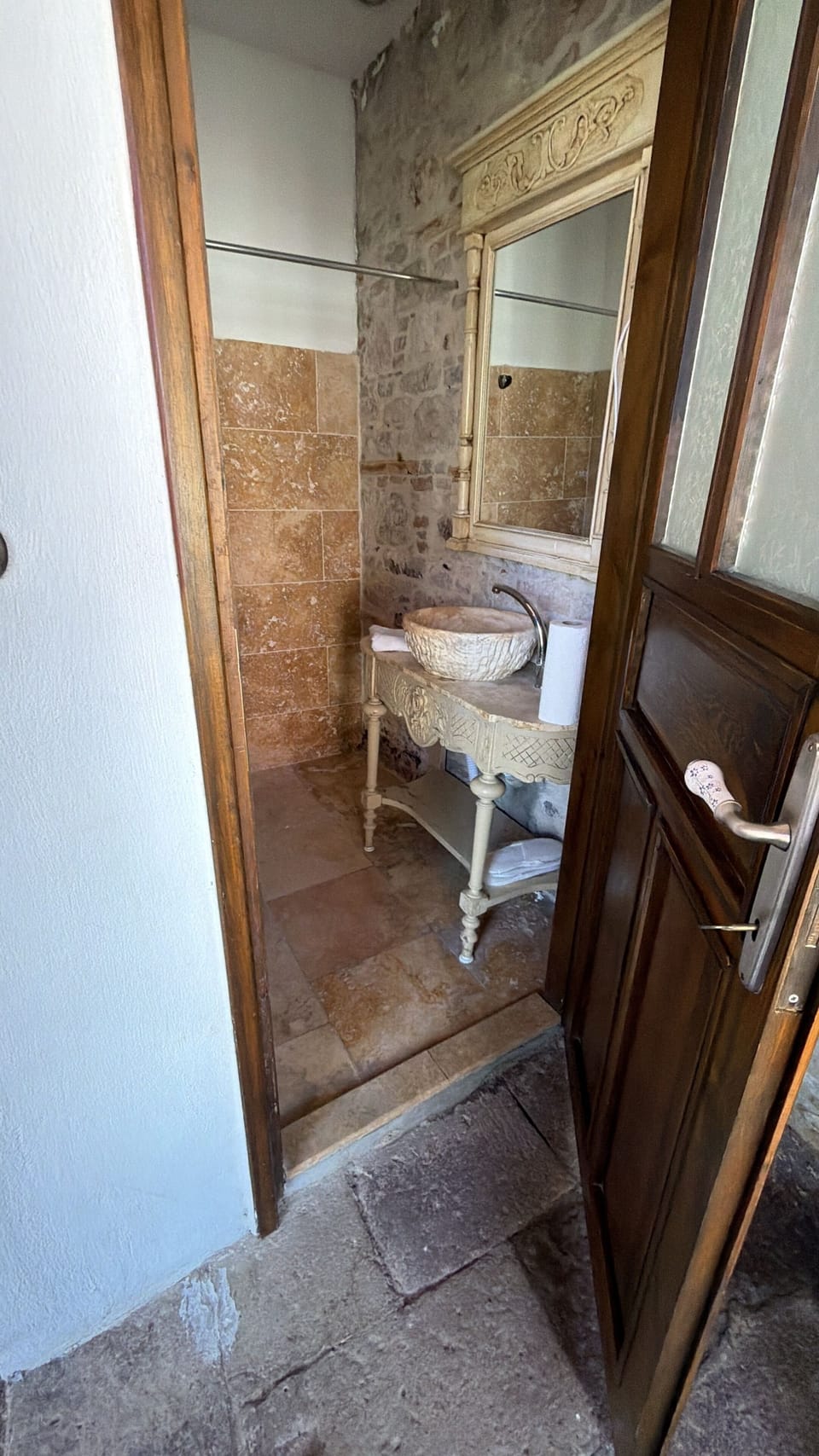Shower, free toiletries, hair dryer, slippers