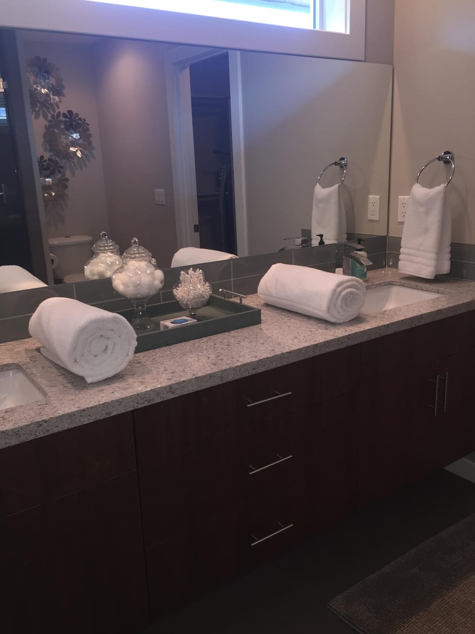 5 star bathroom amenities