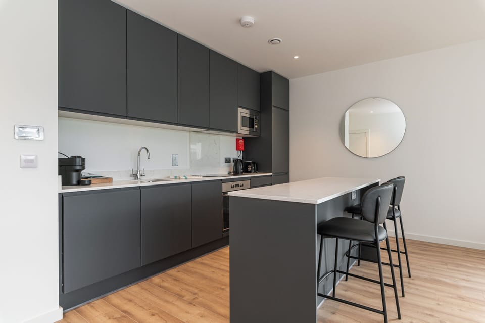 Standard Apartment, 2 Bedrooms | 1 bedroom, laptop workspace, iron/ironing board, free WiFi