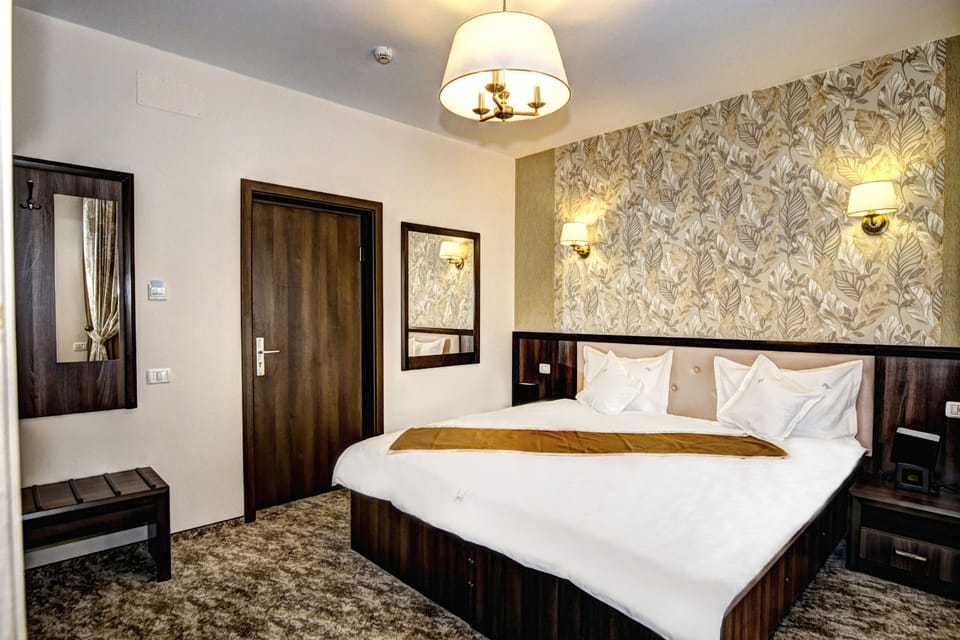 Standard Double or Twin Room, Mountain View | Mountain view
