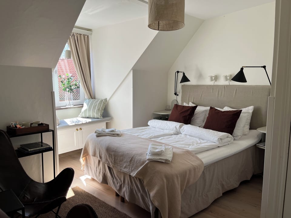 Basic Double Room, City View | Individually decorated, individually furnished, blackout drapes