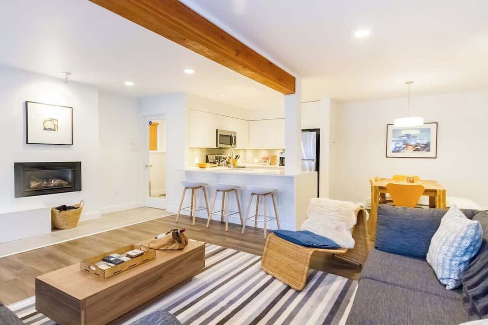 Living/Dining/Kitchen Area