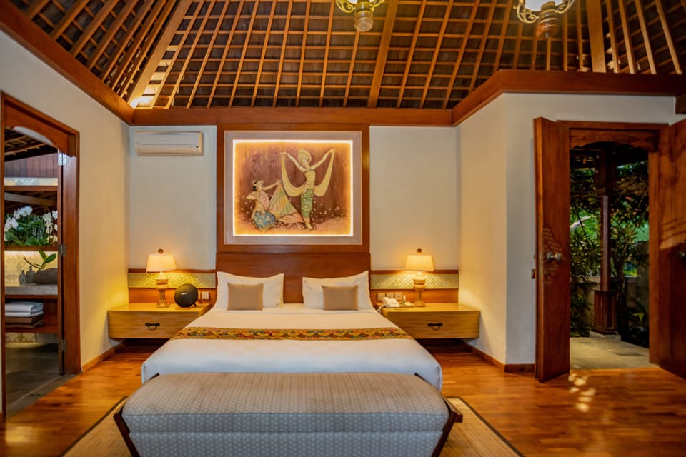Luxury Villa | Premium bedding, minibar, in-room safe, desk