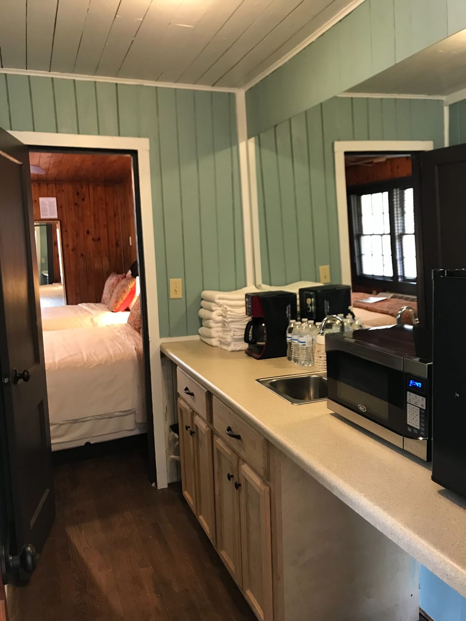 Suite, 2 Bedrooms, Refrigerator & Microwave (The Riverside Suite) | Private kitchenette | Fridge