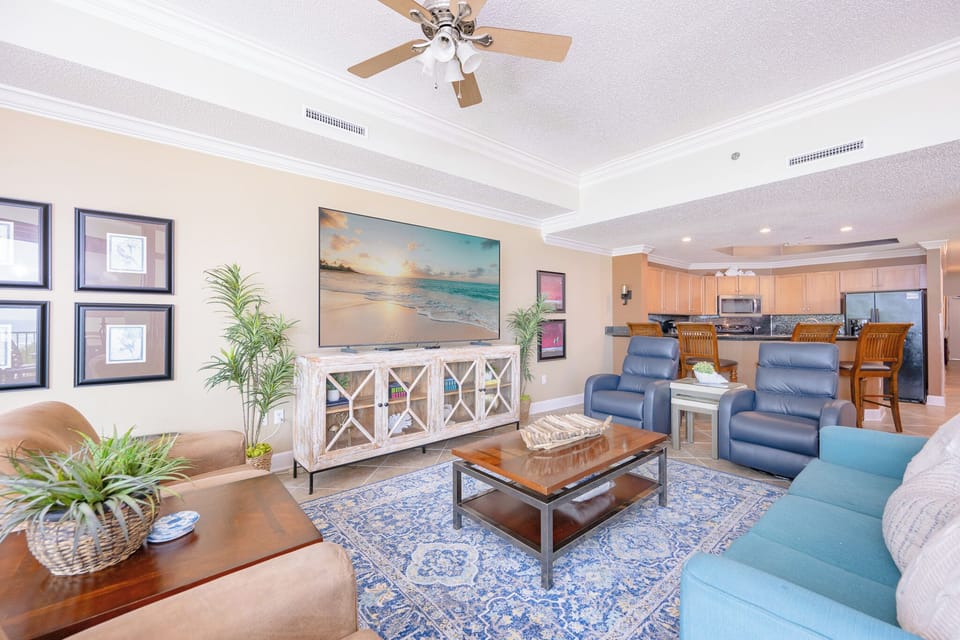 Relax in the living room as you sink into soft leather recliners and watch a favorite movie on the big screen