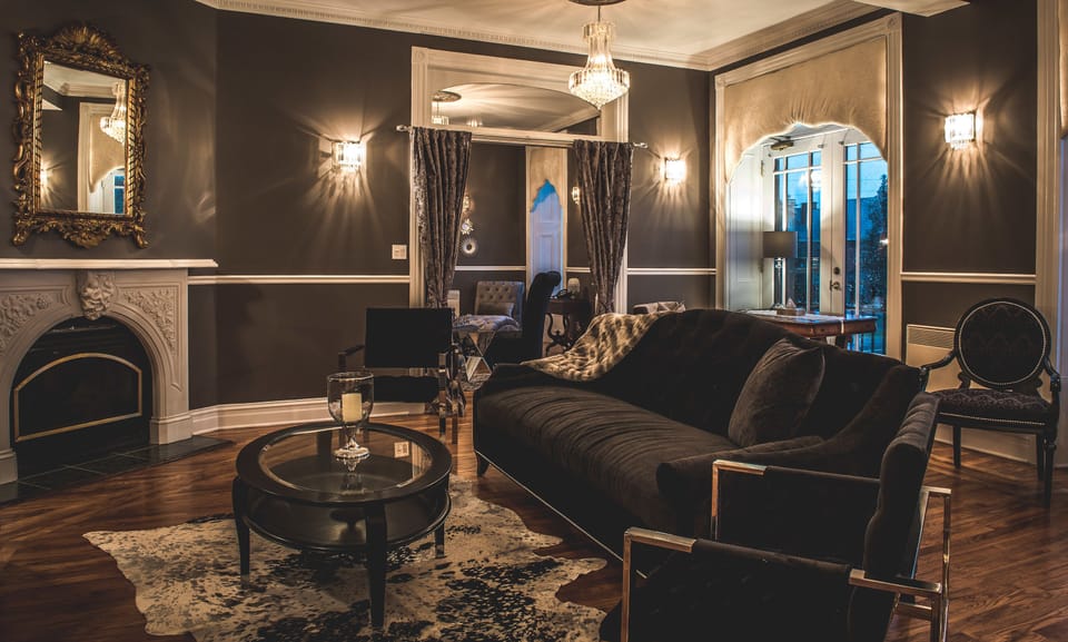 Romantic Suite, 1 King Bed | Living area | Flat-screen TV