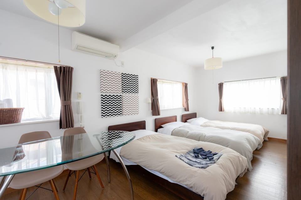 Triple Room | Down comforters, free WiFi