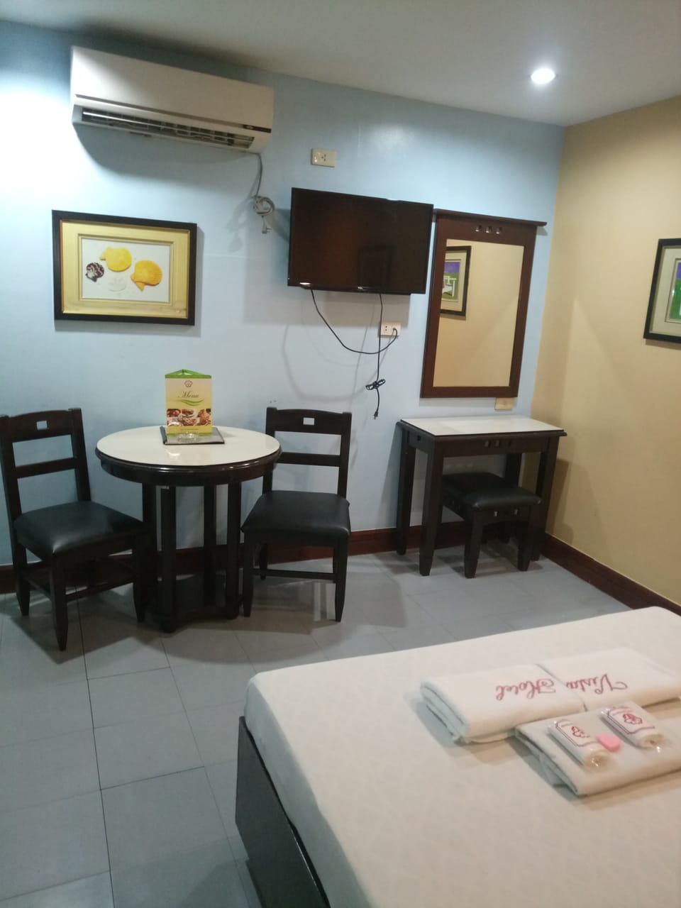 Family Room, 2 Bedrooms, Refrigerator | Desk, free WiFi