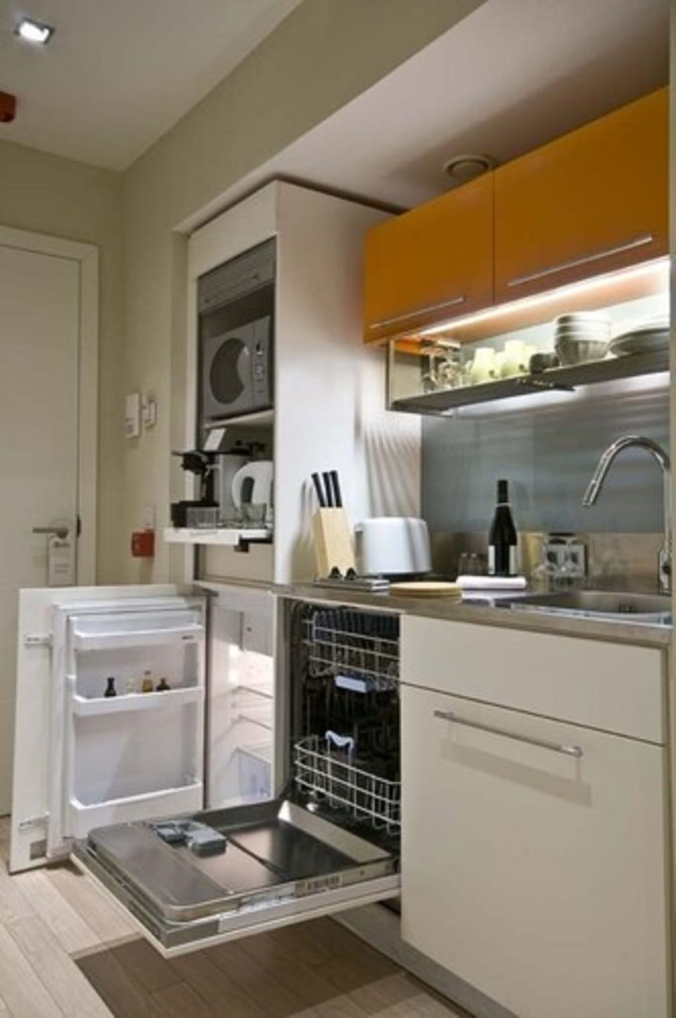 Fridge, microwave, coffee/tea maker, electric kettle