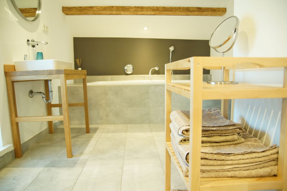 Haus & Hof Hotel in Saarland, 66, Germany