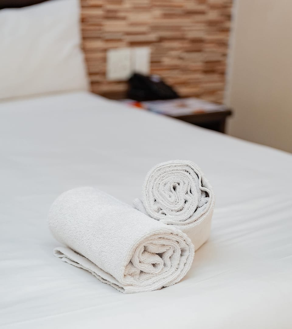 Double Room | Minibar, desk, blackout drapes, soundproofing