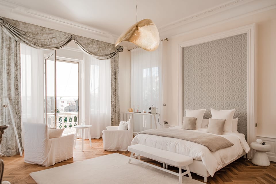 Luxury Double or Twin Room, Balcony | Premium bedding, pillowtop beds, in-room safe, individually decorated