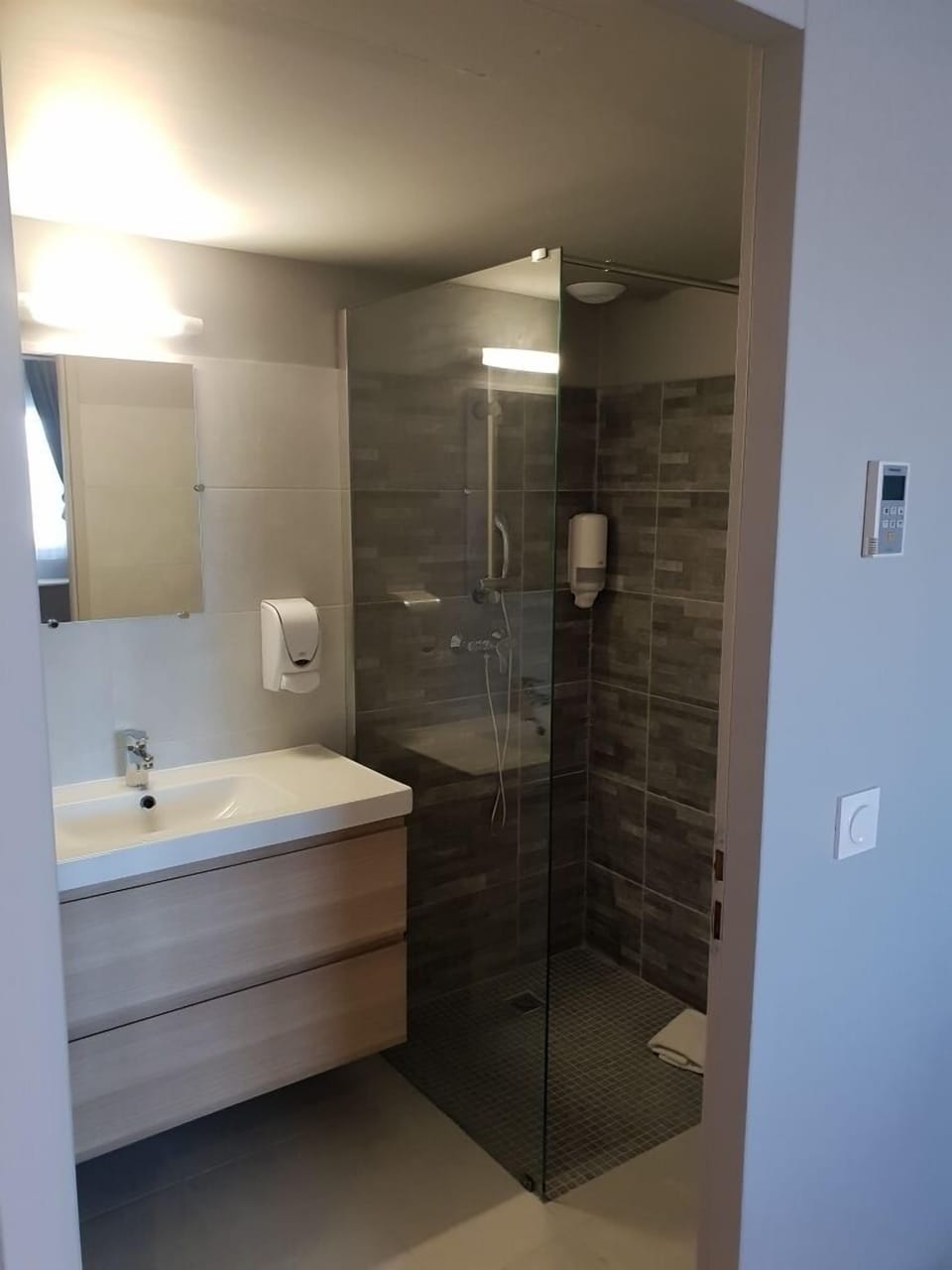 Double or Twin Room | Room amenity