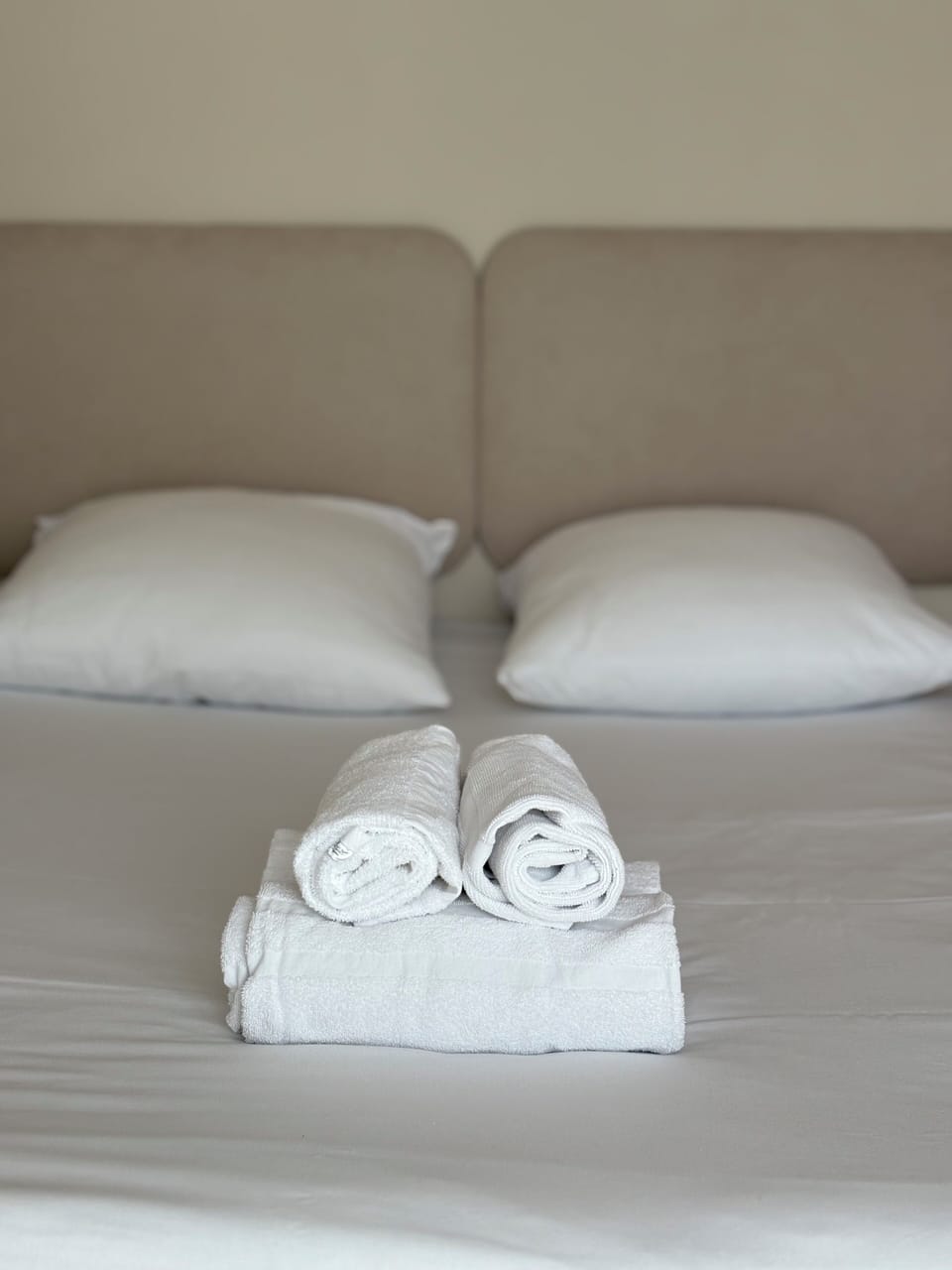 Desk, blackout drapes, free WiFi, bed sheets