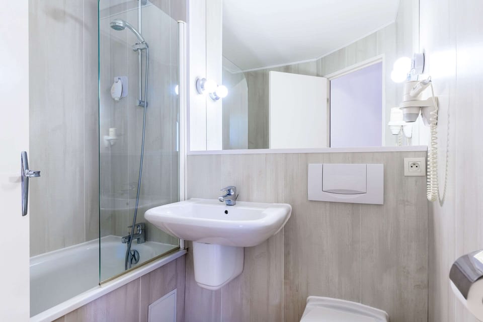 Eco-friendly toiletries, towels