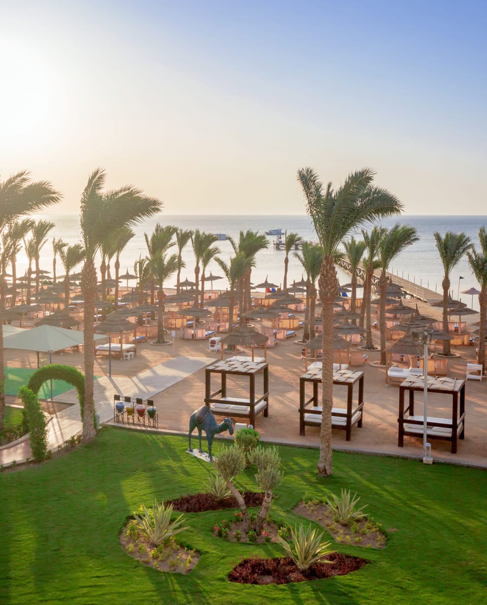 Private beach, sun loungers, beach umbrellas, beach towels