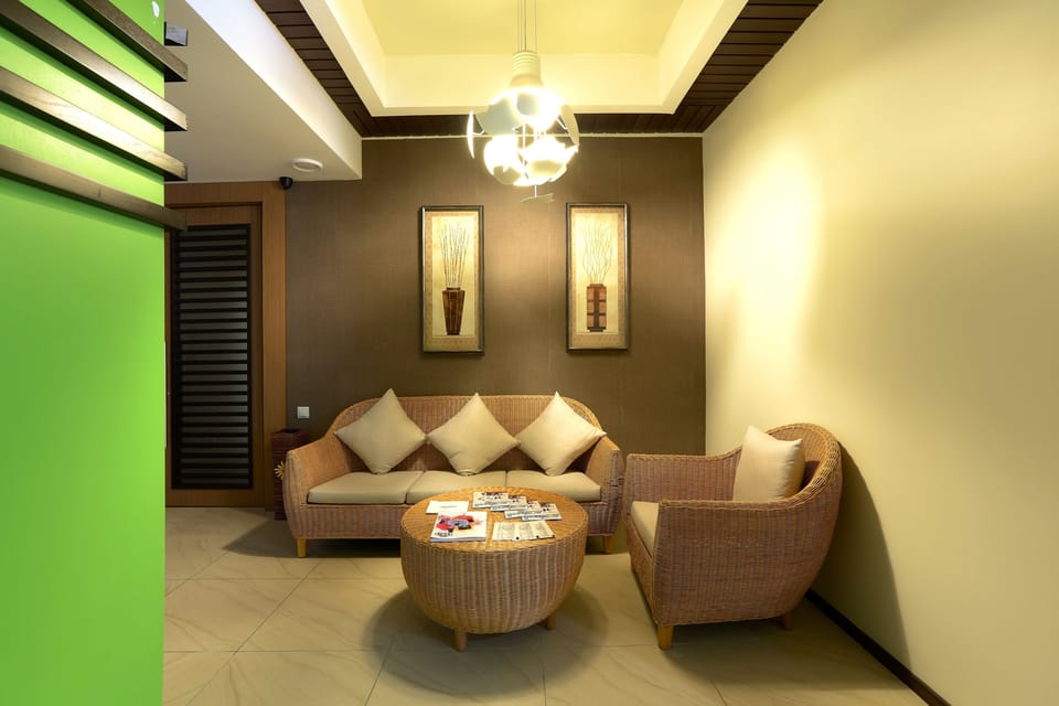Sauna, hot tub, steam room, Turkish bath, body treatments, hydrotherapy