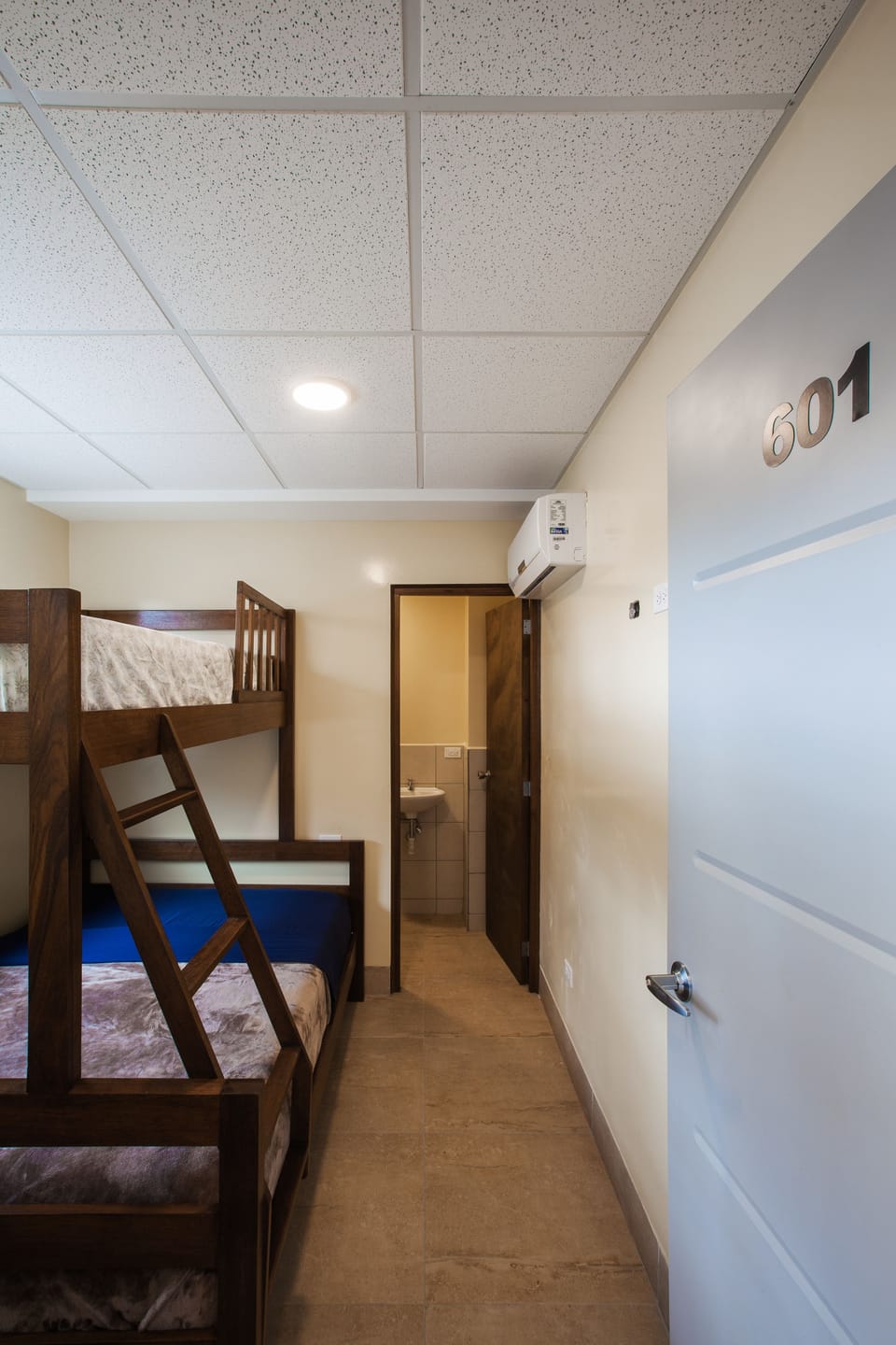 Economy Twin Room, 1 Bedroom, Private Bathroom, Annex Building | Soundproofing, WiFi (free), bed sheets