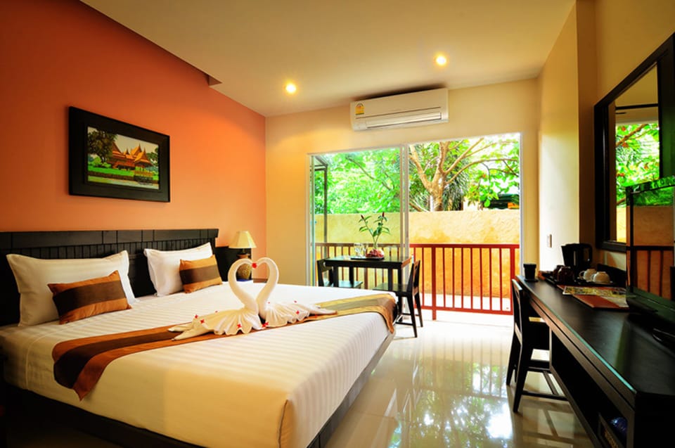 Superior Single Room | Select Comfort beds, in-room safe, desk, blackout drapes