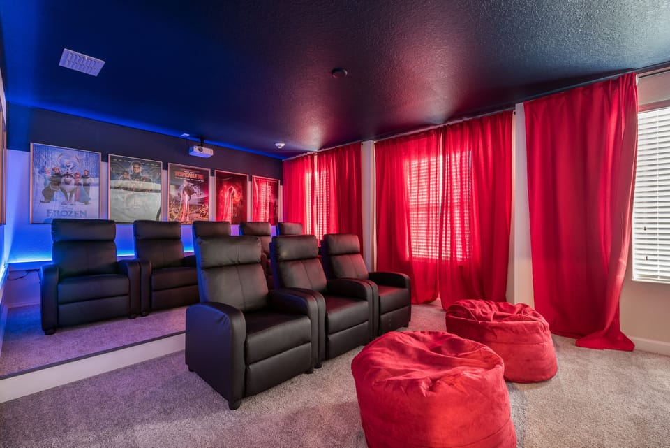 Movie Theater (Wi-fi Blu Ray)  - 8 reclining seats + 2 Bean Bag Chair