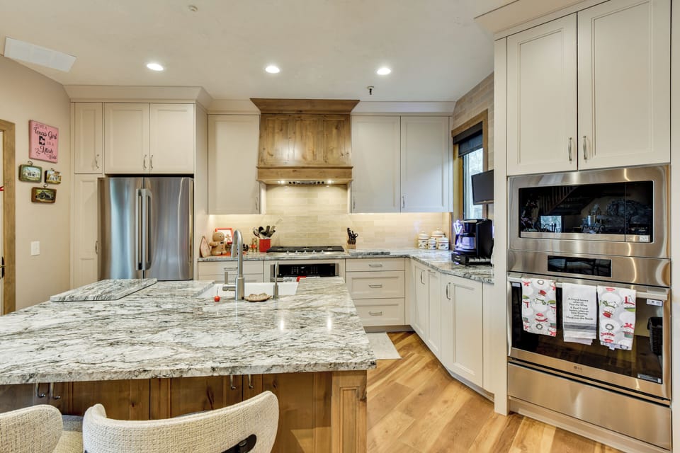 Kitchen | Drip Coffee Maker | Dishwasher | Cooking Basics