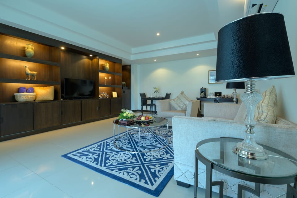 Suite One Bedroom Pool View | In-room safe, desk, blackout drapes, free WiFi