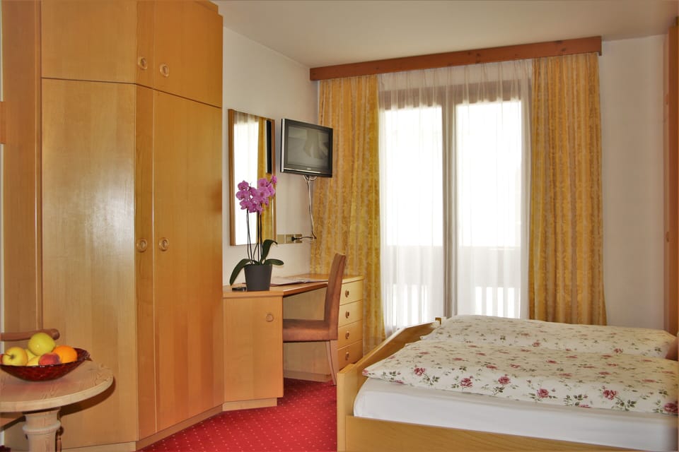 Standard Double Room | Hypo-allergenic bedding, down comforters, in-room safe