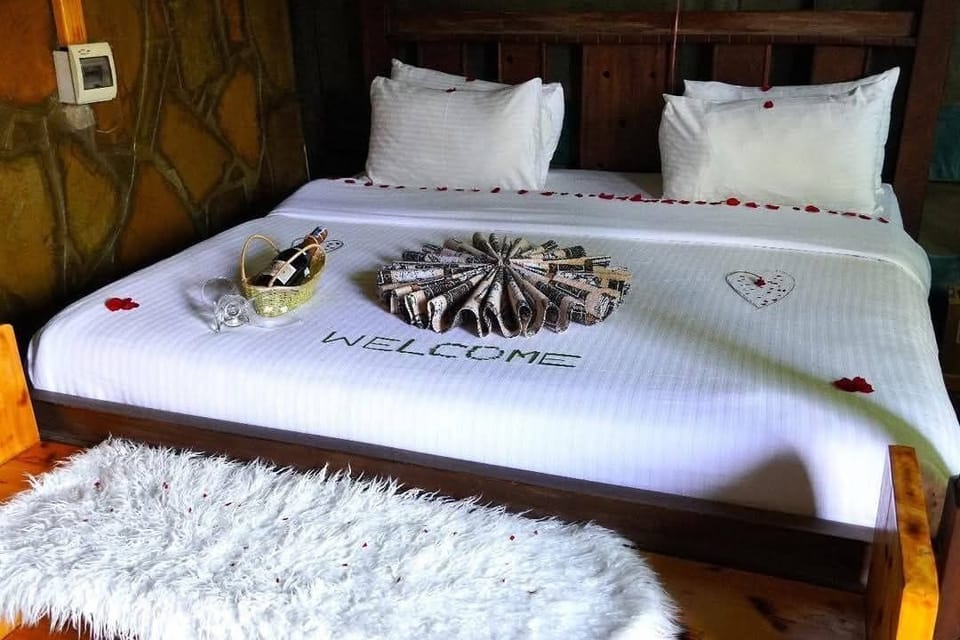 Standard Bungalow, 1 Bedroom | Desk, free WiFi