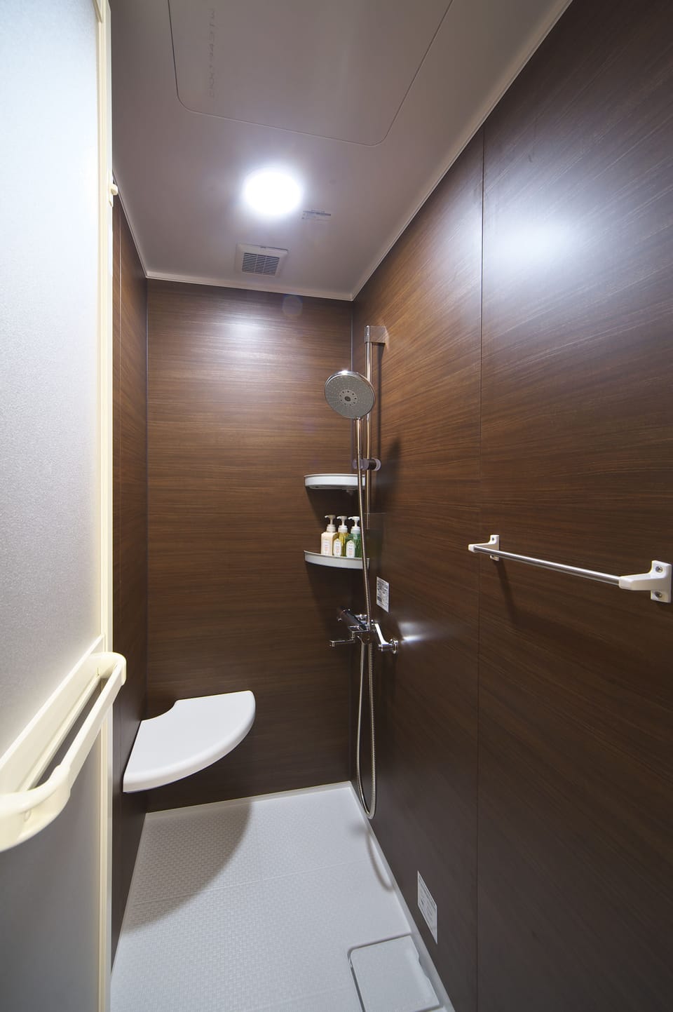 Free toiletries, hair dryer, slippers, electronic bidet