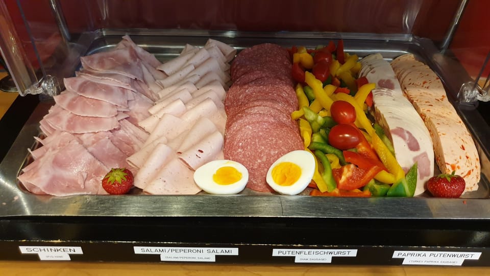 Daily buffet breakfast for a fee