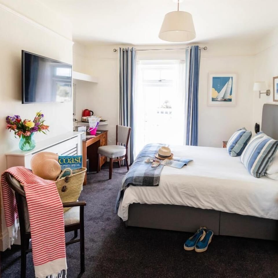 Classic Room, Multiple Beds, Non Smoking, Sea View (Bunk Bed) | Desk, iron/ironing board, cribs (free), rollaway beds (surcharge)