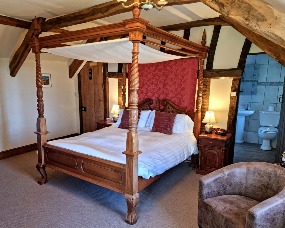 Double or Twin Room (Feature) | Premium bedding, individually decorated, individually furnished, desk