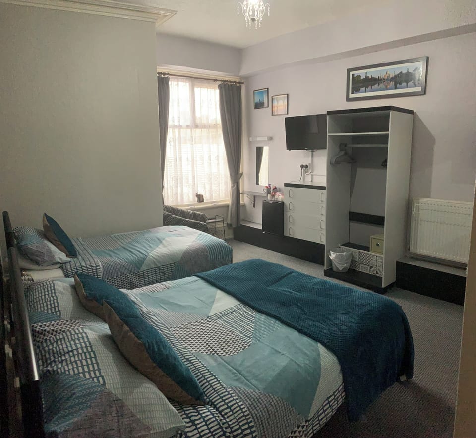 Family Room (1 Child) | Individually decorated, iron/ironing board, WiFi, bed sheets
