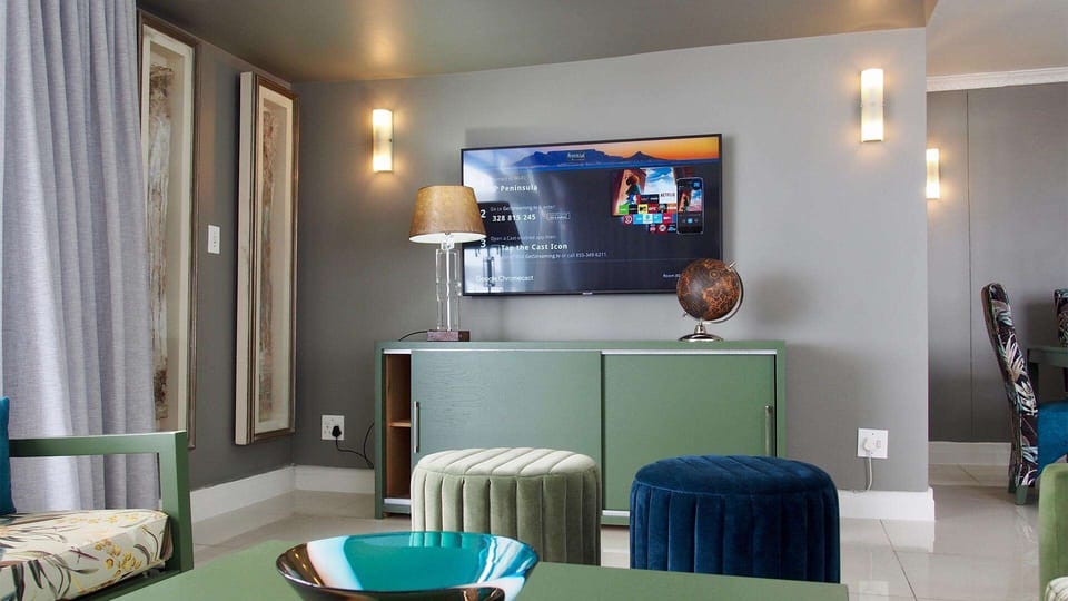 Premium bedding, down comforters, in-room safe, desk