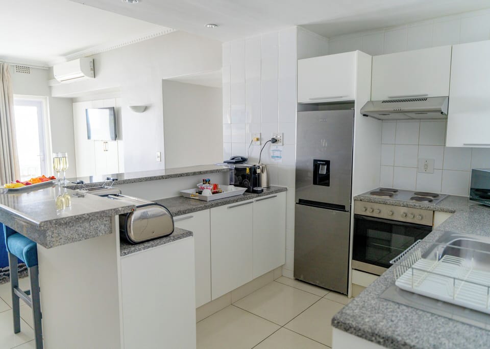 Premier Suite, 2 Bedrooms, Sea View | Private kitchen | Full-size fridge, microwave, stovetop, dishwasher