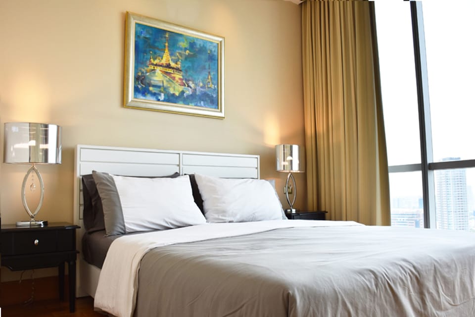 En Suite MASTER BEDROOM with King size Bed