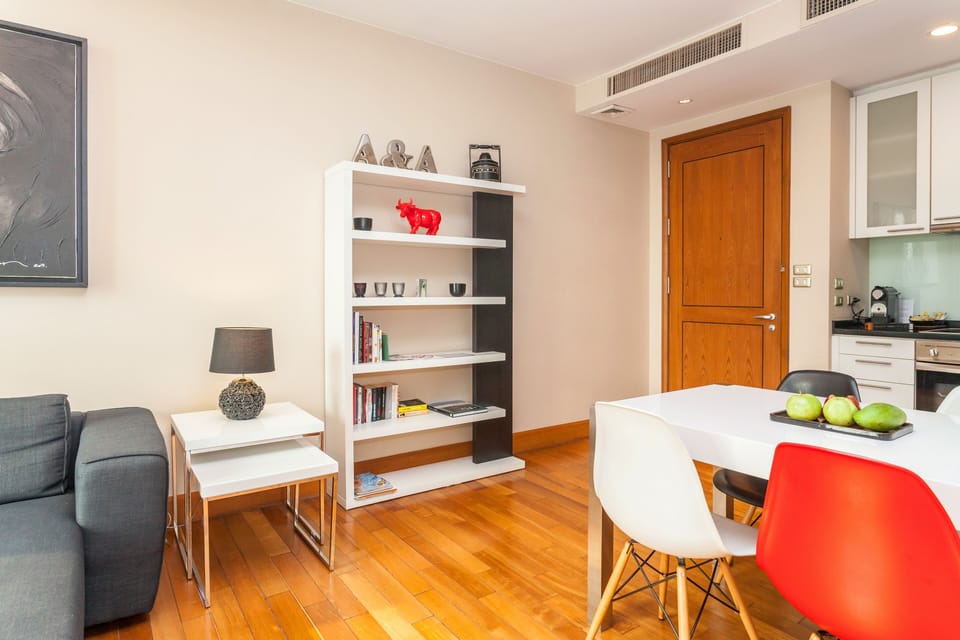 Cosy LIVING ROOM with separate open-plan Kitchen