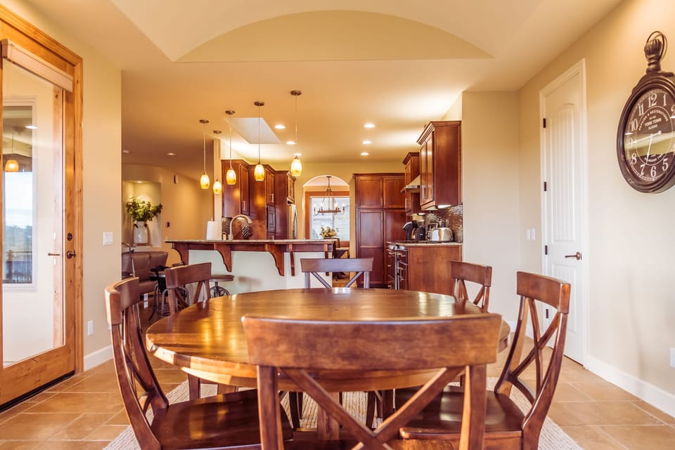 Breakfast nook